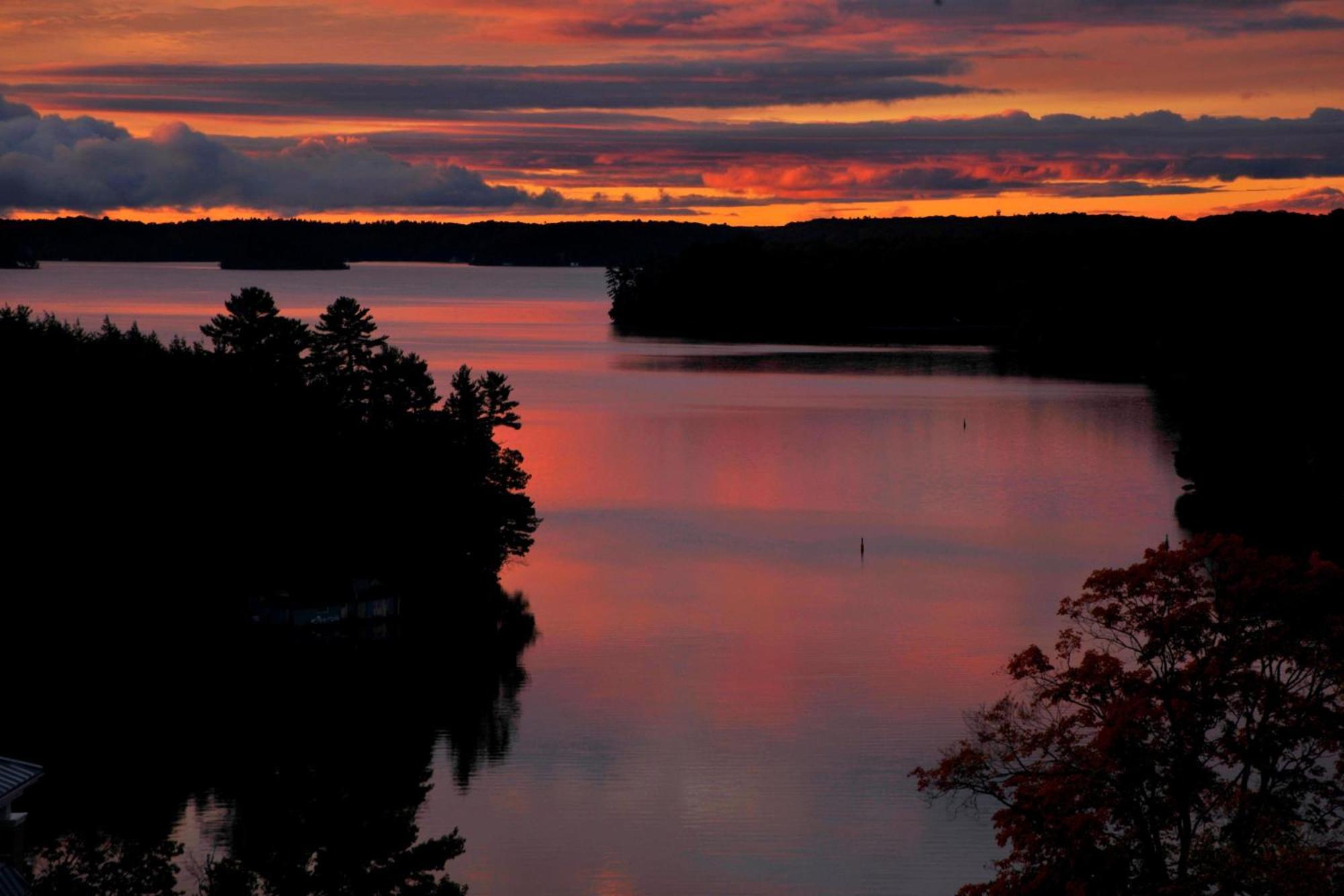 Jw Marriott The Rosseau Muskoka Resort & Spa Minett Extérieur photo